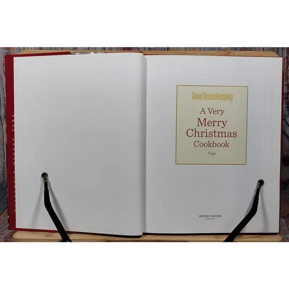 Good Housekeeping A Very Merry‎ Christmas Cookbook